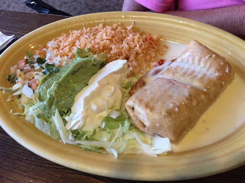 Casa Vallarta Mexican and Seafood Grill | restaurant | 3915 Battleground Ave, Greensboro, NC 27410, USA | 3362827070 OR +1 336-282-7070
