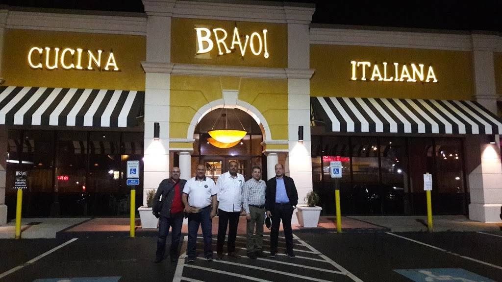 BRAVO Cucina Italiana | restaurant | 211 Summit Park Dr, Pittsburgh, PA 15275, USA | 4128099115 OR +1 412-809-9115