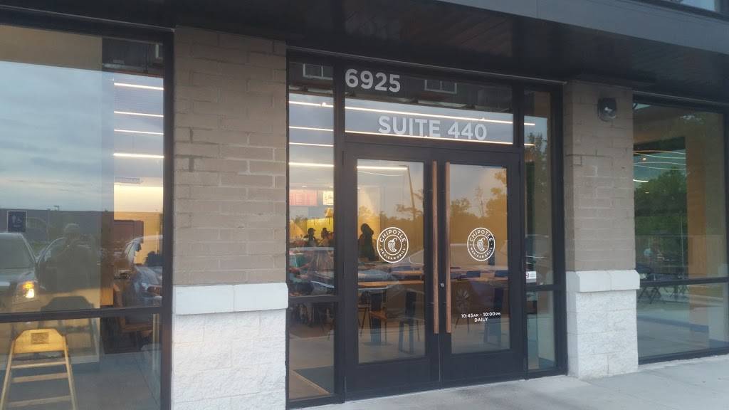 Chipotle Mexican Grill | restaurant | 6925 University City Blvd Ste 440, Charlotte, NC 28262, USA | 7045965475 OR +1 704-596-5475