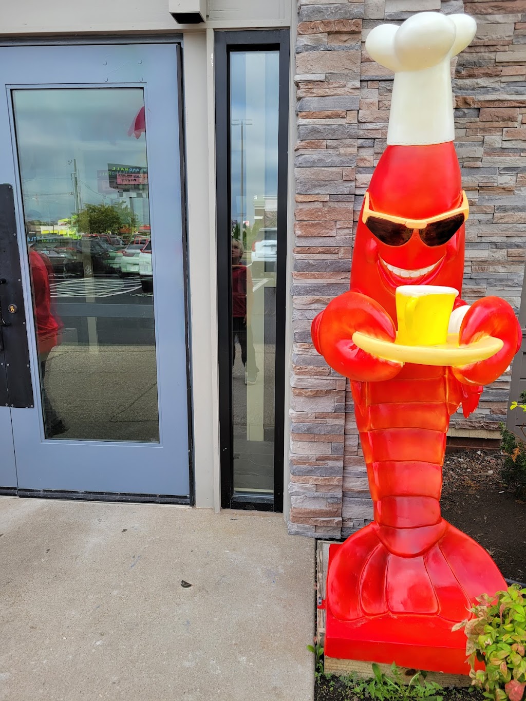 Pier 17 Cajun Seafood & Bar | restaurant | 600 N Green River Rd, Evansville, IN 47715, USA | 8123036338 OR +1 812-303-6338