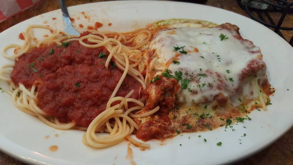 Vinnys Italian Grill & Pizzeria | restaurant | 225 Burgess Rd, Harrisonburg, VA 22801, USA | 5405640105 OR +1 540-564-0105