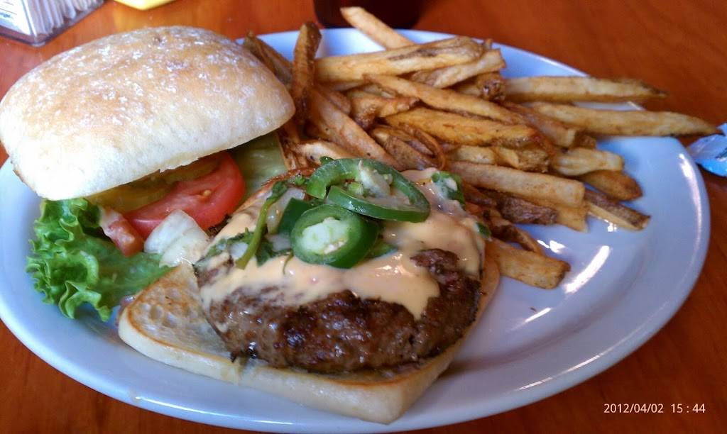 Buffalo Nickel Bar & Grill | restaurant | 105 S Llano St, Fredericksburg, TX 78624, USA | 8309973700 OR +1 830-997-3700