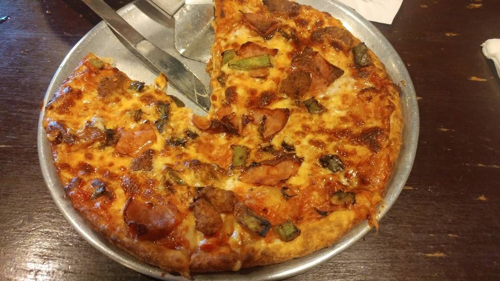 Isabellas Pizzeria | restaurant | 300 Hewitt Rd, Hammond, LA 70403, USA | 9852309900 OR +1 985-230-9900