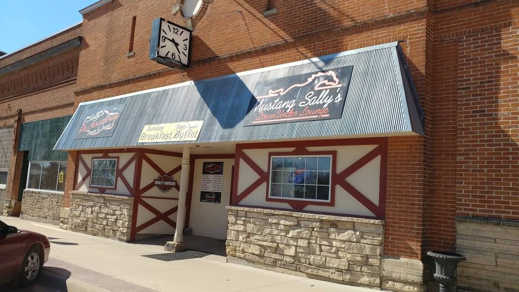 Sallys On Broadway | restaurant | 263 Broadway St, Springville, IA 52336, USA | 3198549982 OR +1 319-854-9982