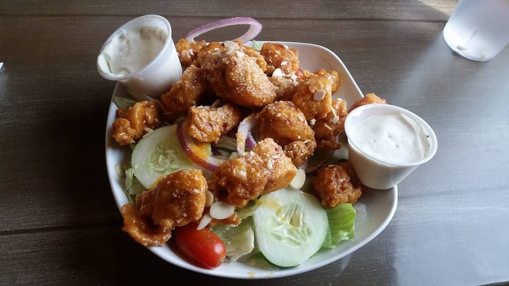 Luckies Barn & Grill | restaurant | 3311 Navarre Ave, Oregon, OH 43616, USA | 4197254747 OR +1 419-725-4747