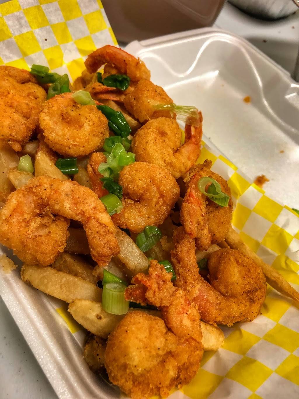 Daves Wingz N Thingz | restaurant | 2407 Paris Rd Suite A, Chalmette, LA 70043, USA | 5043814274 OR +1 504-381-4274