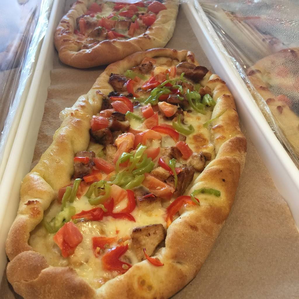 Hummus Mediterranean | restaurant | 1066 Main St, Holbrook, NY 11741, USA | 6316152202 OR +1 631-615-2202