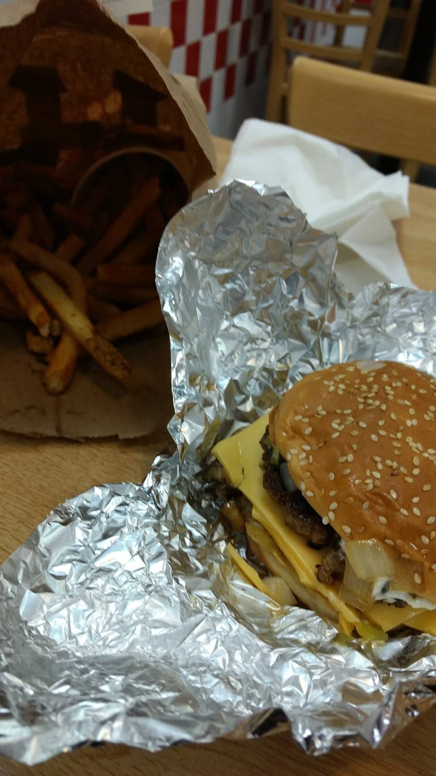 Five Guys | meal takeaway | 2020 West End Ave, Nashville, TN 37203, USA | 6153203678 OR +1 615-320-3678