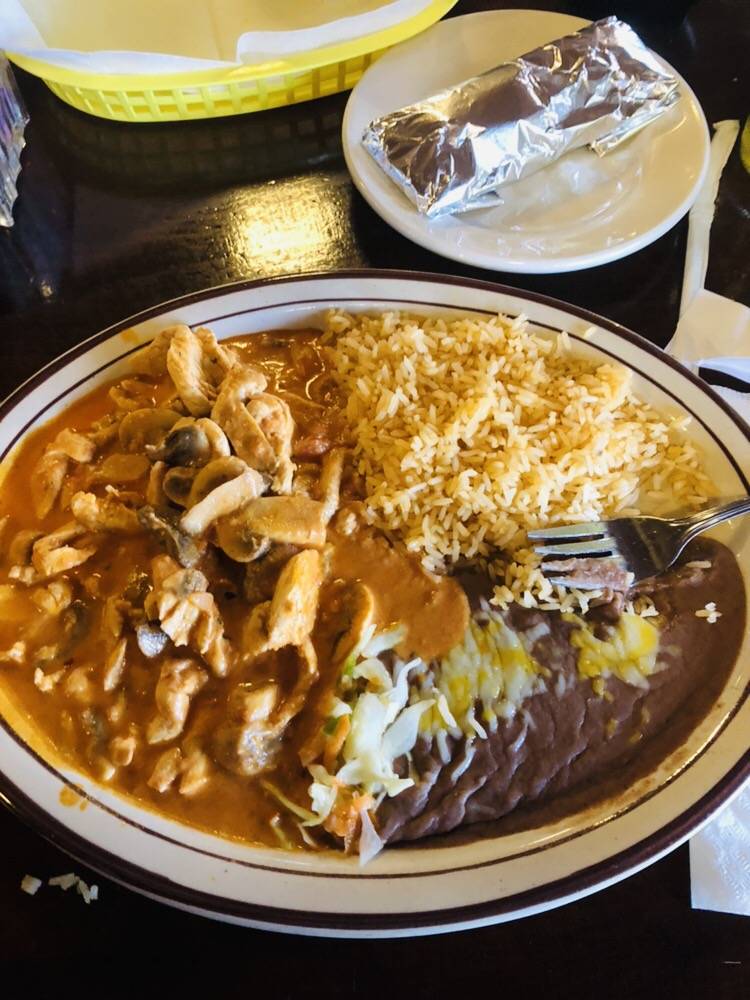 El Puente Mexican Restaurant | restaurant | 2785 Northwestern Pike, Capon Bridge, WV 26711, USA | 3048561171 OR +1 304-856-1171