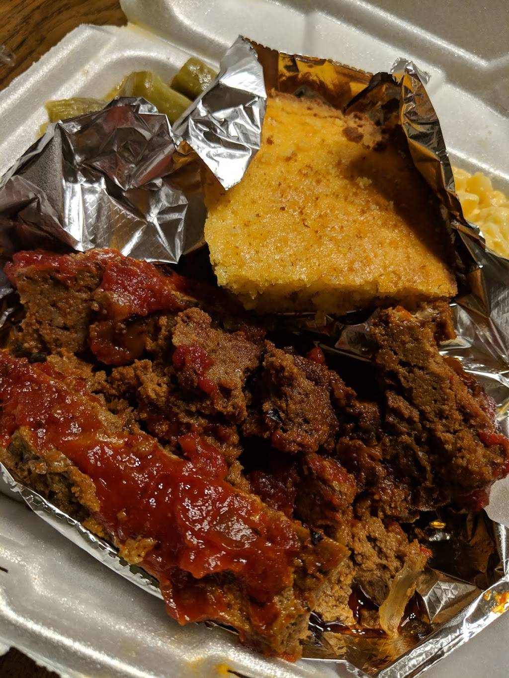 Big Mommas Soul Kitchen | restaurant | 4532 W Broadway, Louisville, KY 40211, USA | 5027729580 OR +1 502-772-9580