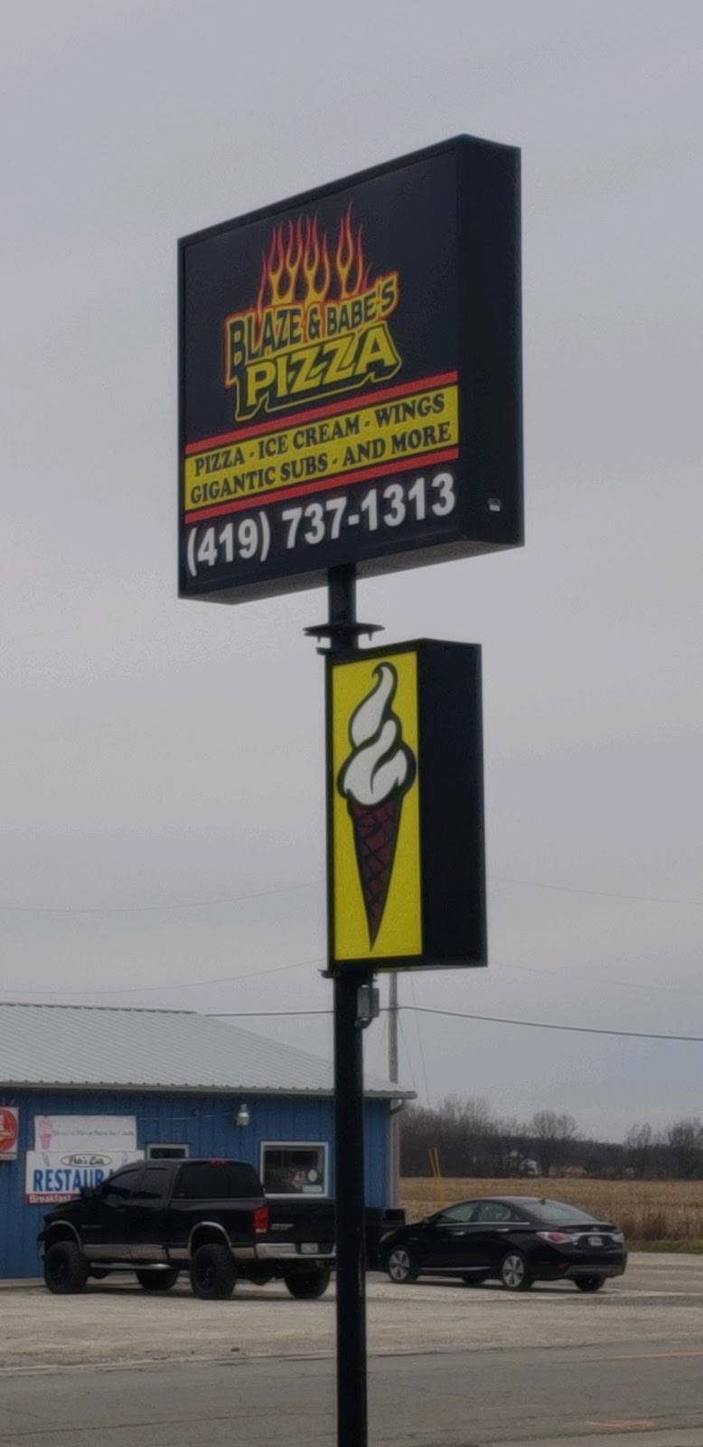 Blaze & Babes | restaurant | 508 N State St, Pioneer, OH 43554, USA | 4197371313 OR +1 419-737-1313