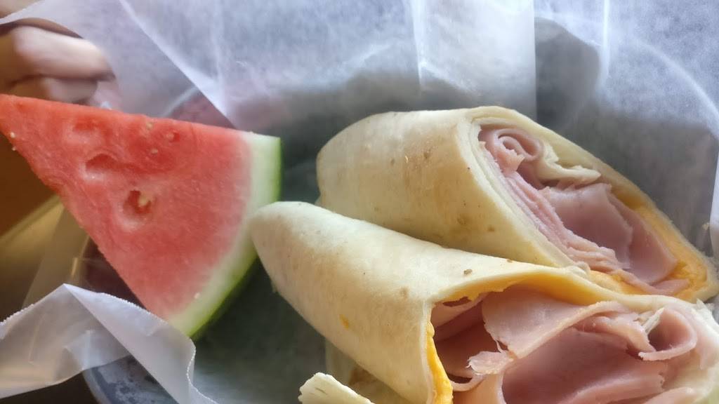 The Fork On 5 | restaurant | 5164 New Market Rd, Richmond, VA 23231, USA | 8042292732 OR +1 804-229-2732