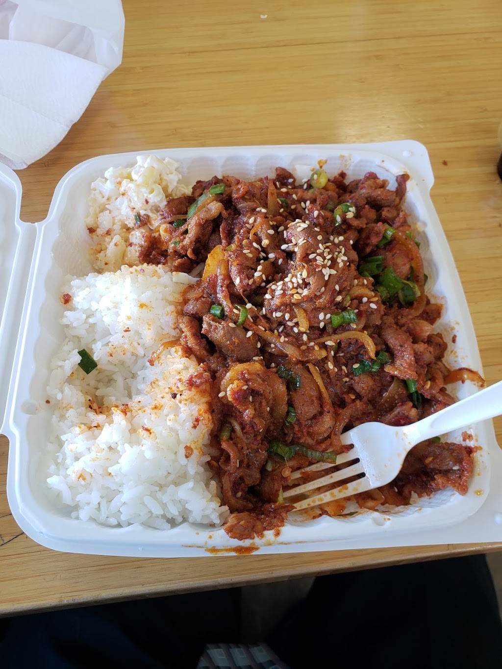 L&L Hawaiian Barbecue | restaurant | 319 S Arroyo Pkwy #10, Pasadena, CA 91105, USA | 6265834960 OR +1 626-583-4960