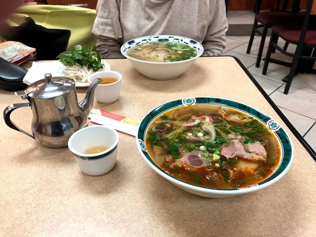 Pho Vietnam #3 | restaurant | 9001 Jewel Lake Rd #11, Anchorage, AK 99502, USA | 9072742033 OR +1 907-274-2033