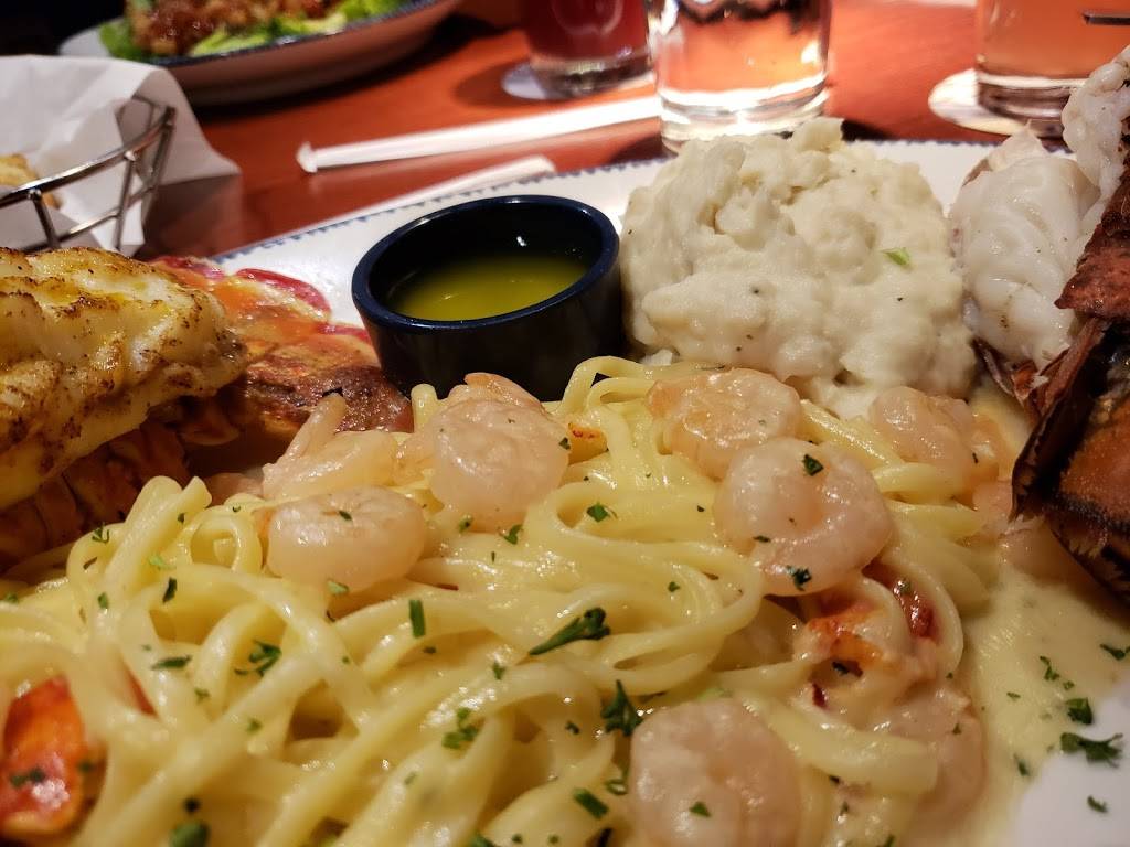 Red Lobster | restaurant | 5733 S Lindbergh Blvd, St. Louis, MO 63123, USA | 3144877744 OR +1 314-487-7744