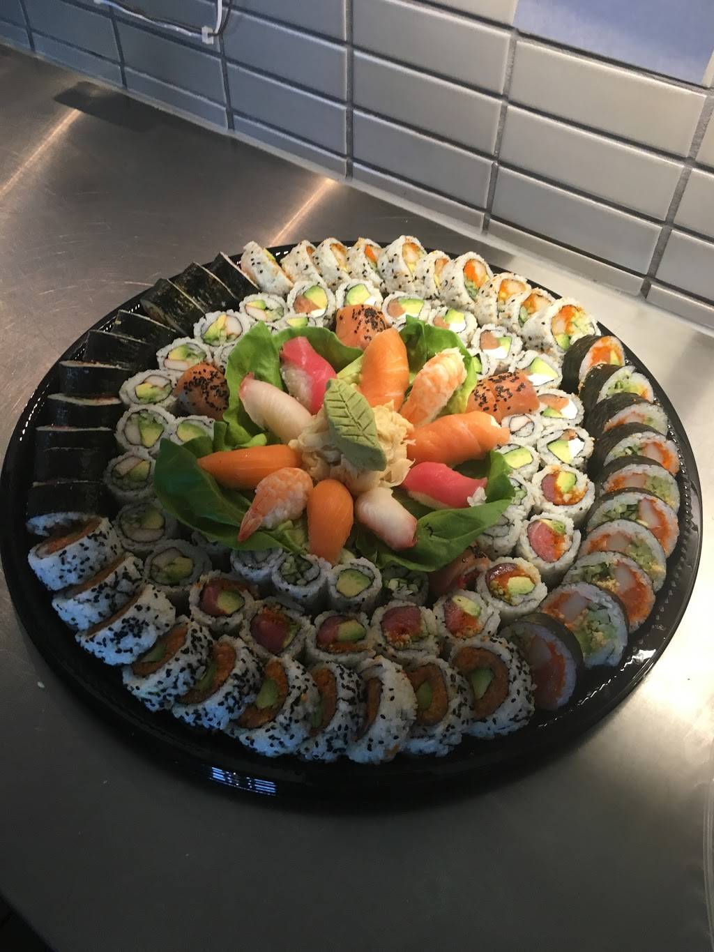 Sushi Shop | restaurant | Place dArgento, 199 Boul Labelle, Rosemère, QC J7A 2H2, Canada | 4505086560 OR +1 450-508-6560
