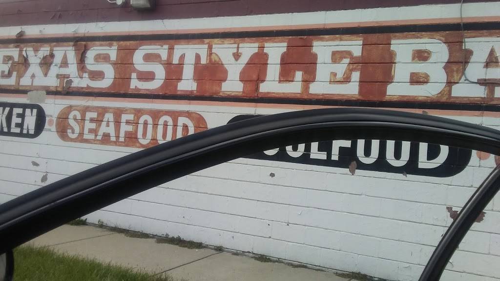 Lees Texas Style Bar-B-Q | restaurant | 14001 Fenkell Ave, Detroit, MI 48227, USA | 3134524940 OR +1 313-452-4940