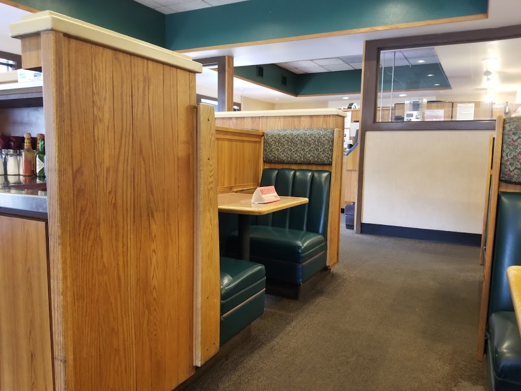 Sharis Cafe and Pies | bakery | 210 Peninger Rd, Central Point, OR 97502, USA | 5416657070 OR +1 541-665-7070