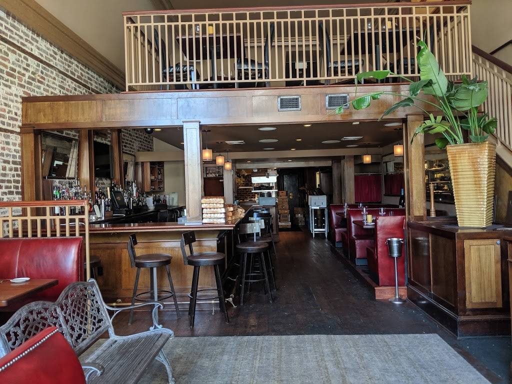 Oak Steakhouse | restaurant | 17 Broad St, Charleston, SC 29401, USA | 8437224220 OR +1 843-722-4220