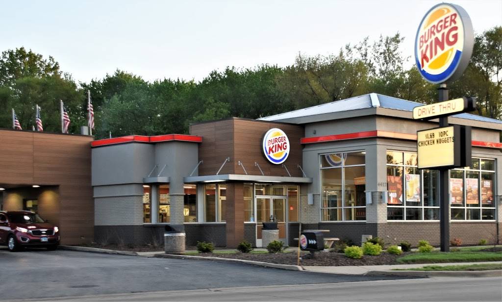 Burger King | restaurant | 4417 W Elm St, McHenry, IL 60050, USA | 8153856745 OR +1 815-385-6745
