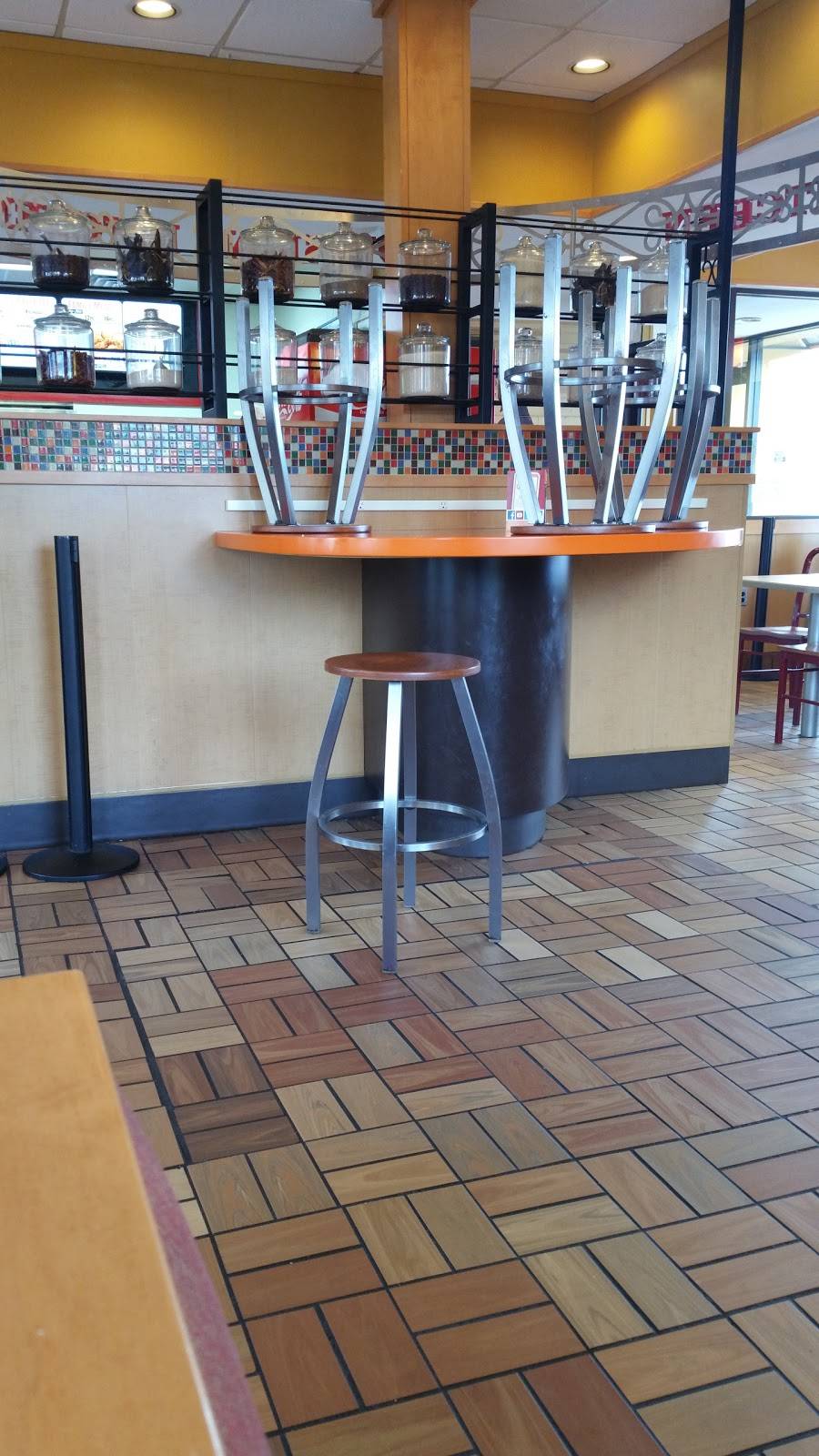 Popeyes Louisiana Kitchen | restaurant | 651 Main St, Thomson, GA 30824, USA | 7065959907 OR +1 706-595-9907