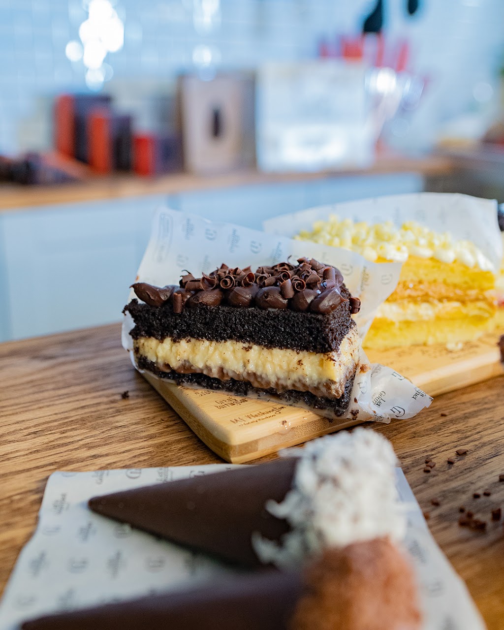 Emporium Brazil Coffee Shop | bakery | 274 Main St, Marlborough, MA 01752, USA | 5082512801 OR +1 508-251-2801