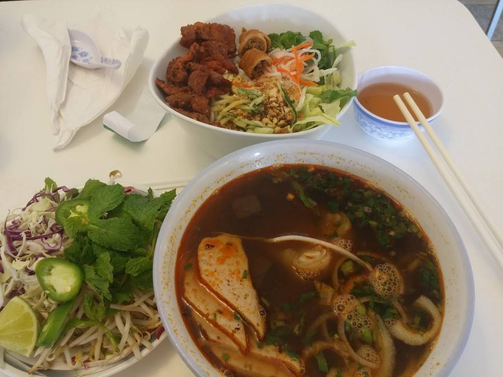 Kien Giang Restaurant | restaurant | 5825 Charlotte Pike, Nashville, TN 37209, USA | 6153531250 OR +1 615-353-1250