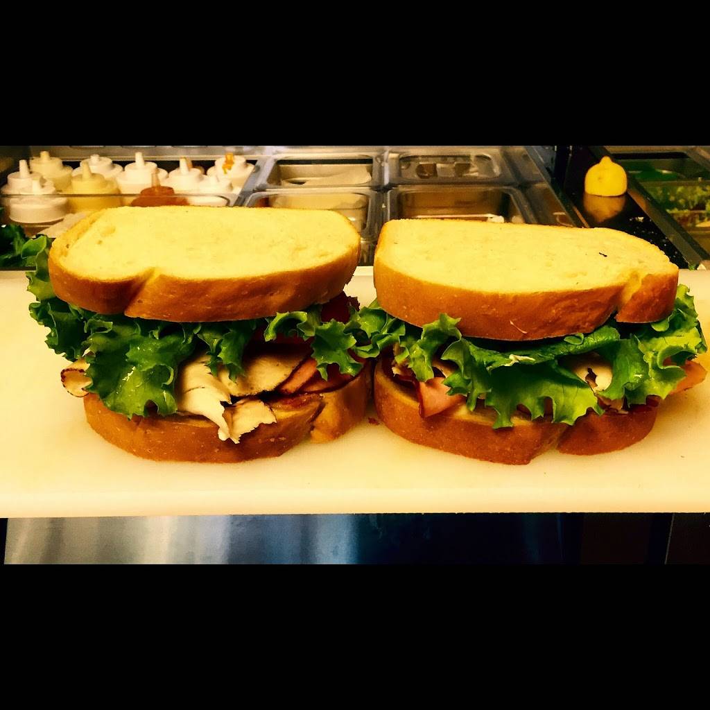 City Square Deli & Grill | restaurant | 22601 N 19th Ave #121, Phoenix, AZ 85027, USA | 6232436499 OR +1 623-243-6499