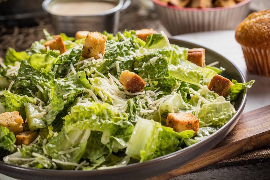 Famous Daves Bar-B-Que (To Go Only) | restaurant | 1640 Gateway Blvd, Fairfield, CA 94533, USA | 7077599924 OR +1 707-759-9924