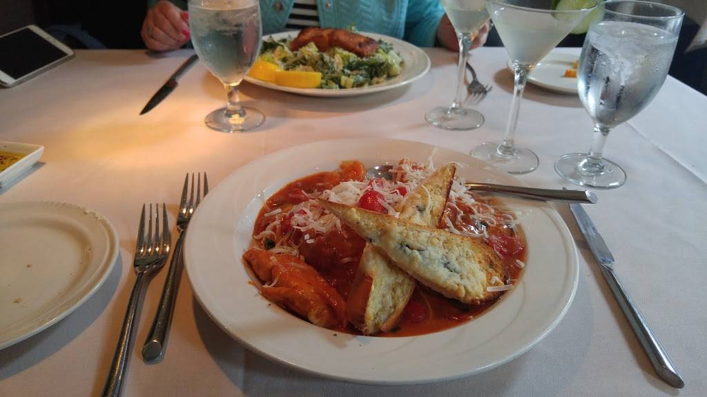 Basil Restaurant | restaurant | 43 Frairy St, Medfield, MA 02052, USA | 5083594400 OR +1 508-359-4400