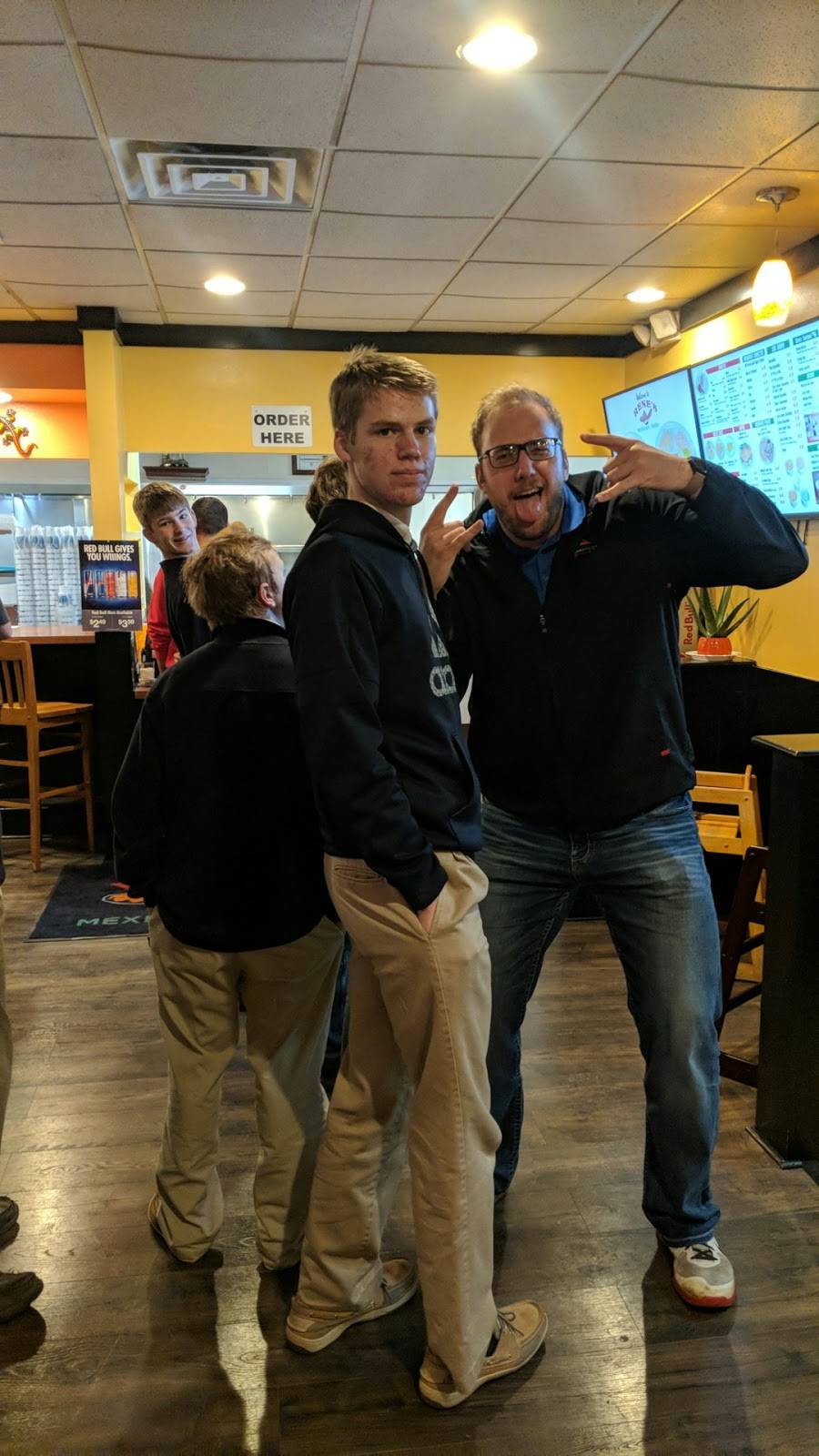 Renes Mexican food #2 | restaurant | 220 S West St, Wichita, KS 67213, USA | 3162605333 OR +1 316-260-5333