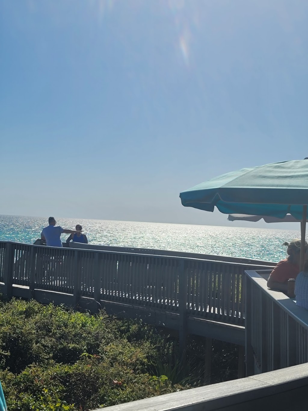 Crabby Steves Highpointe | restaurant | 10254 E County Hwy 30A, Rosemary Beach, FL 32461, USA | 8502310999 OR +1 850-231-0999