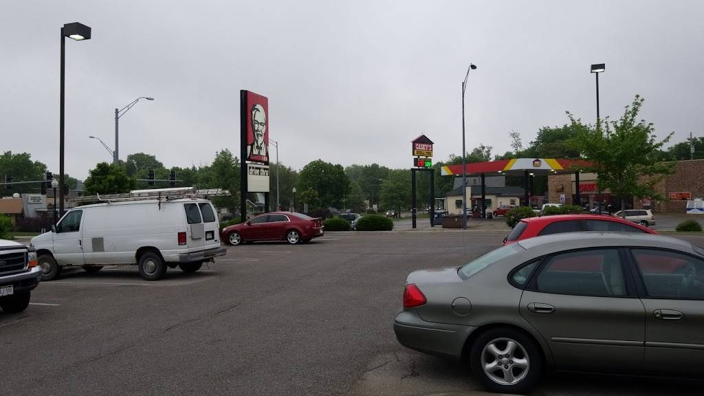 KFC | restaurant | 903 South St, Lincoln, NE 68502, USA | 4024760291 OR +1 402-476-0291