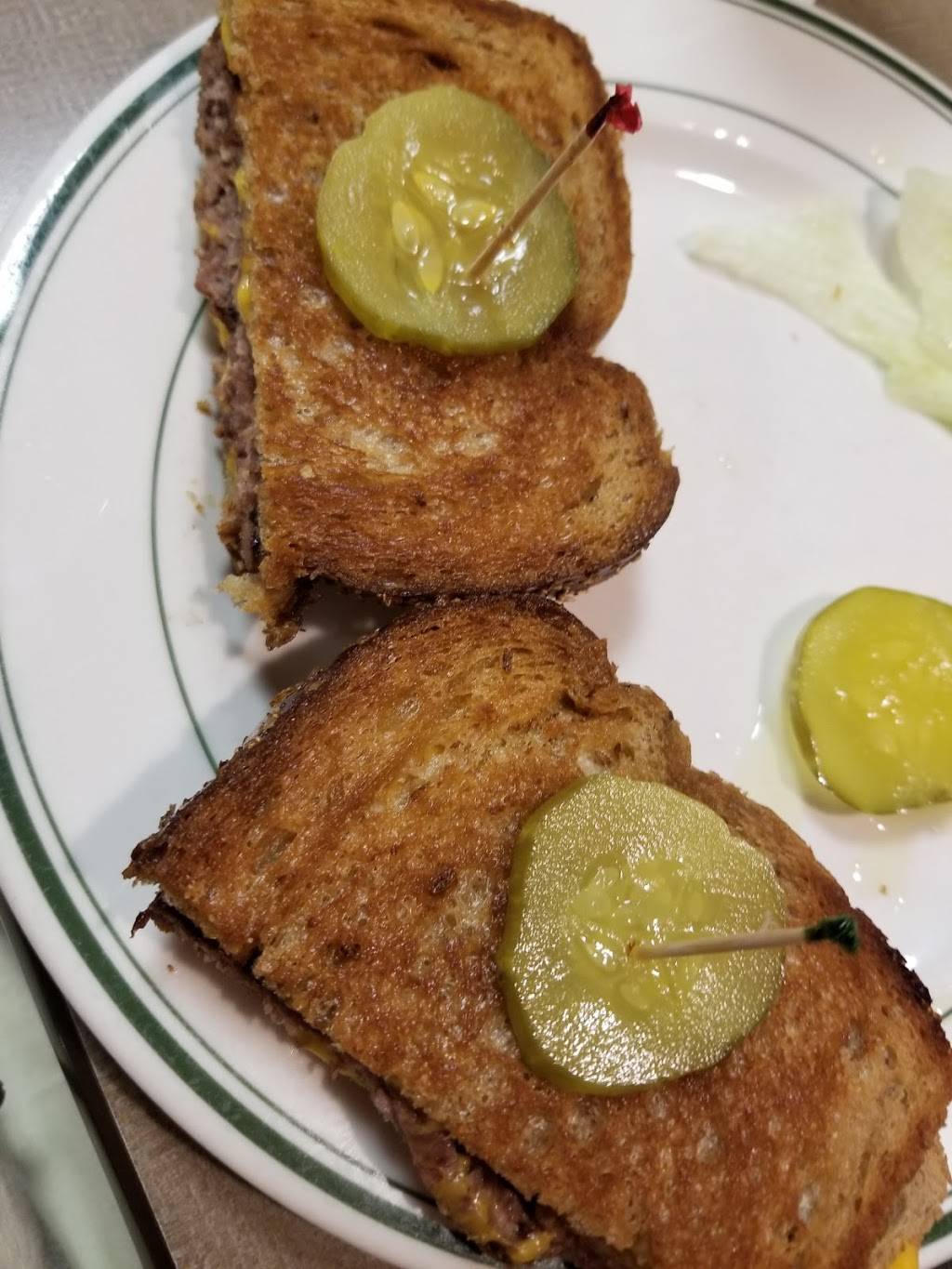 J & Ms Family Restaurant | restaurant | 1215 E Valley Pkwy, Escondido, CA 92027, USA | 7607453710 OR +1 760-745-3710