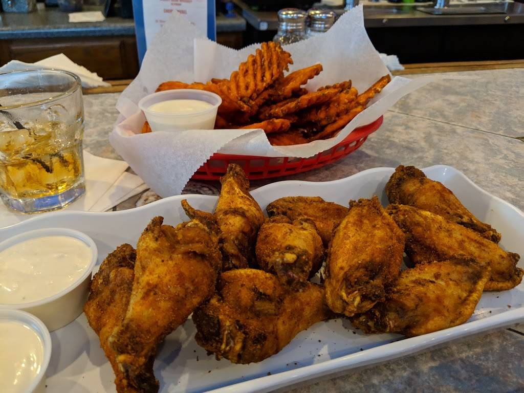 Buskys Chill & Grill | restaurant | 237 Hanbury Rd E # 32, Chesapeake, VA 23322, USA | 7574823864 OR +1 757-482-3864