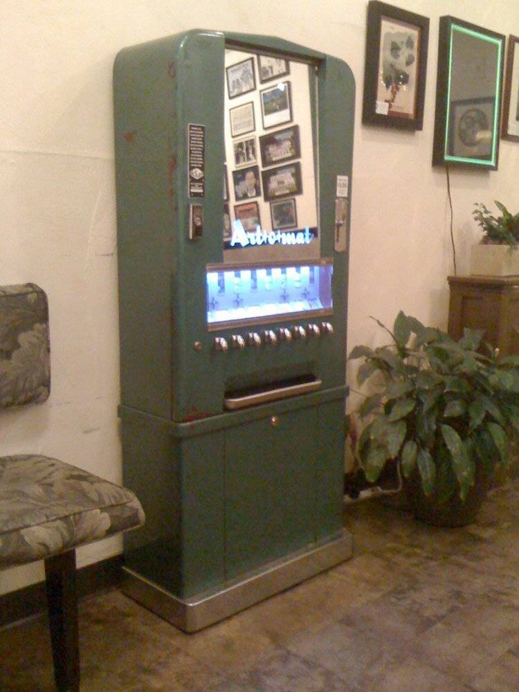 Vincenzos | restaurant | 3449 Robinhood Rd, Winston-Salem, NC 27106, USA | 3367653176 OR +1 336-765-3176