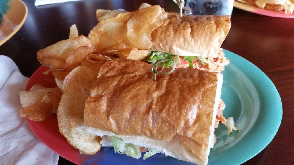 PO-Boys On Frostwood | restaurant | 6736 N Frostwood Pkwy, Peoria, IL 61615, USA | 3098392179 OR +1 309-839-2179