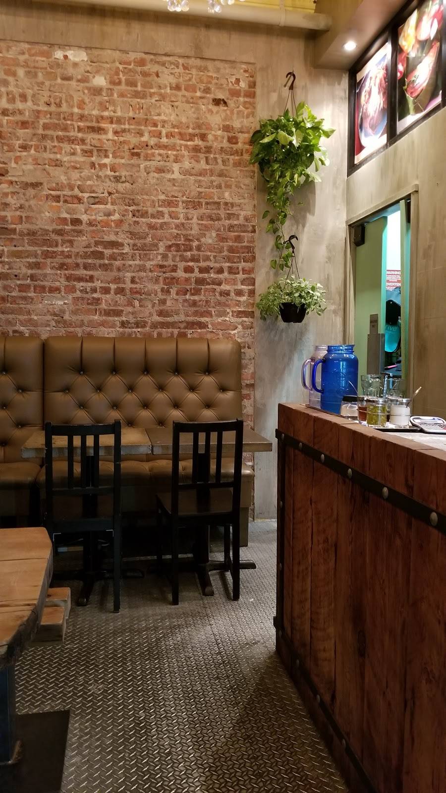 Thailands Center Point | restaurant | 63-19 39th Ave, Woodside, NY 11377, USA | 7186516888 OR +1 718-651-6888