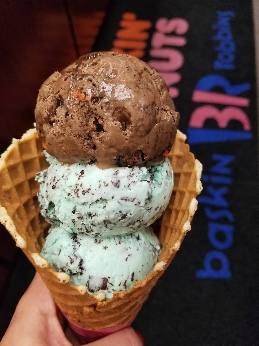 Dunkin Donuts | cafe | 8119 Watson St, McLean, VA 22102, USA | 7032263656 OR +1 703-226-3656