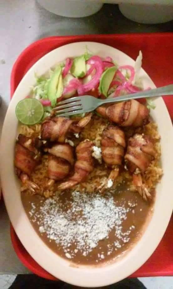 Sinaloense Antojitos Y Mas | restaurant | 515 N 35th Ave, Phoenix, AZ 85009, USA | 6022331080 OR +1 602-233-1080