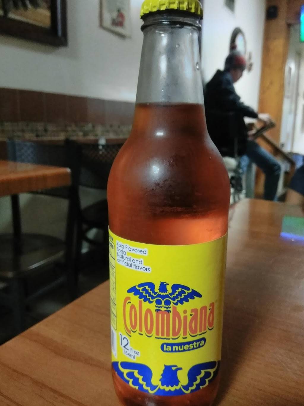 Fabios Chicken Restaurant | restaurant | 4805 N Front St, Philadelphia, PA 19120, USA | 2154571800 OR +1 215-457-1800