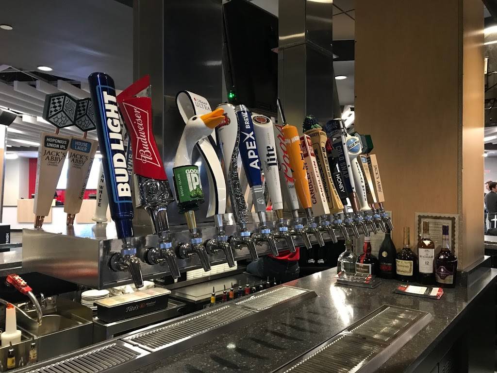 Pit Stop Tavern | restaurant | 21 Apex Dr, Marlborough, MA 01752, USA | 5082518666 OR +1 508-251-8666