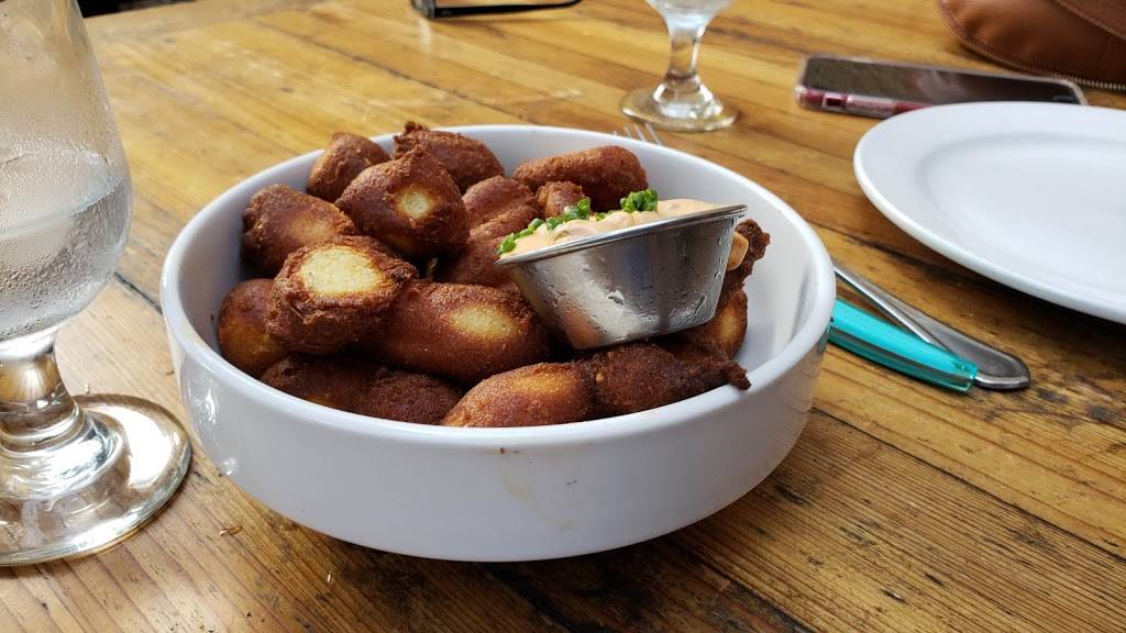 Revival | restaurant | 525 Selby Ave, St Paul, MN 55102, USA | 6513402355 OR +1 651-340-2355