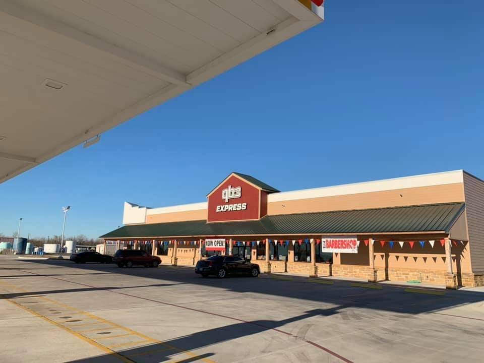 Godfathers Pizza Express | meal takeaway | 7925 7th St, Bay City, TX 77414, USA | 9792444660 OR +1 979-244-4660