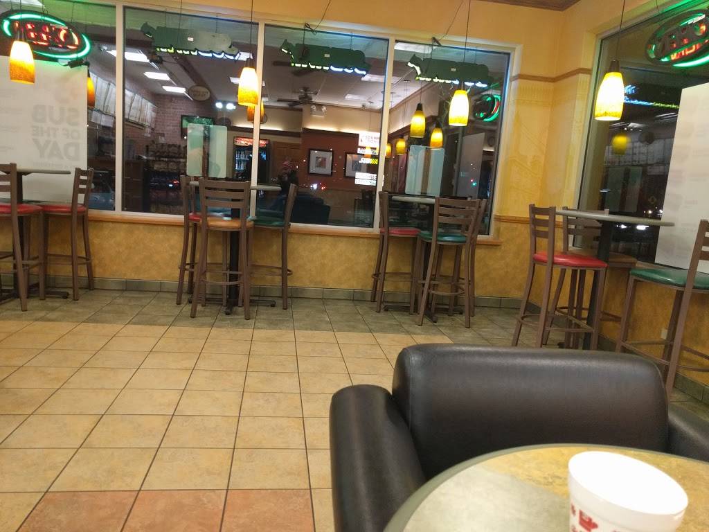Subway Restaurants | restaurant | 2096 Miner St, Des Plaines, IL 60016, USA | 8472997827 OR +1 847-299-7827