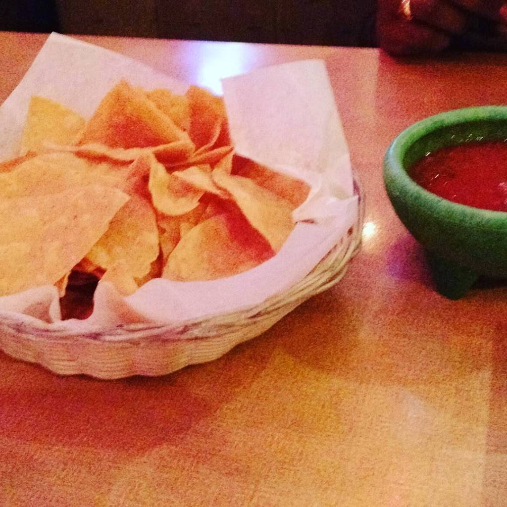 El Toro | restaurant | 3805 Ballybunion Rd, Bloomington, IL 61704, USA | 3096612500 OR +1 309-661-2500