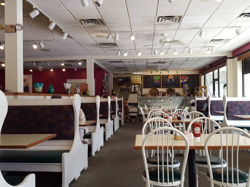 Old Fashioned Garden Cafe | bakery | 11040 Oak St, Omaha, NE 68144, USA | 4023930252 OR +1 402-393-0252