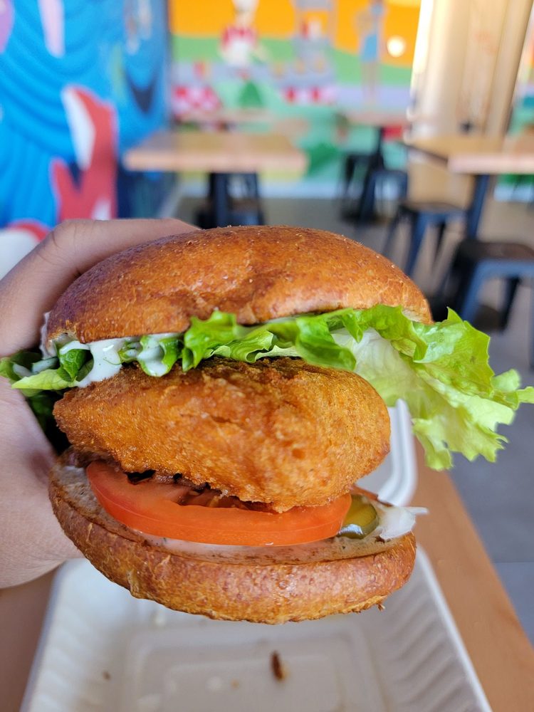 Richie Wich | restaurant | 10300 Lower Azusa Rd, El Monte, CA 91731, USA | 6262686706 OR +1 626-268-6706