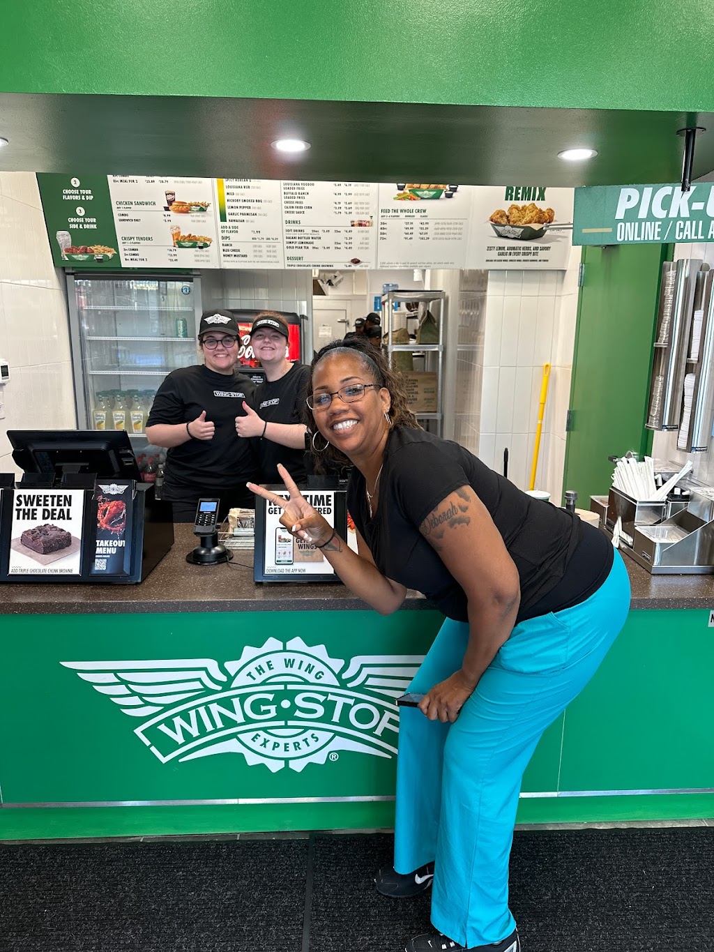 Wingstop | restaurant | 2085 Lynnhaven Pkwy #103, Virginia Beach, VA 23456, USA | 7579043442 OR +1 757-904-3442