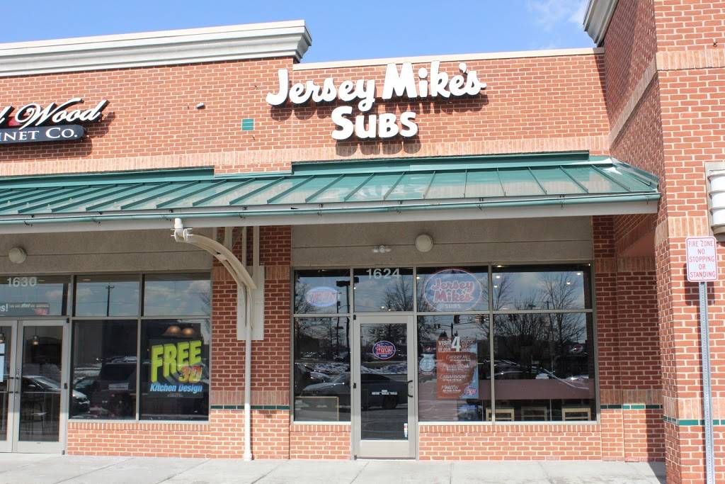 Jersey Mikes Subs | meal takeaway | 1624 Nixon Dr, Moorestown, NJ 08057, USA | 8566385041 OR +1 856-638-5041